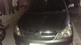 Selling Used Toyota Innova 2006 in Quezon City