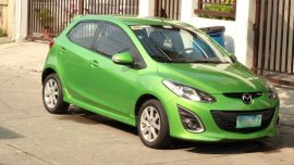 Selling 2nd Hand Mazda 2 2013 Hatchback in Las Piñas