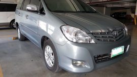 Selling 2nd Hand 2009 Toyota Innova Automatic Gray