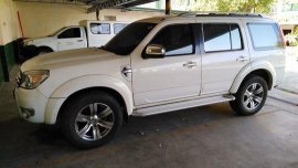 White Ford Everest 2009 Automatic Diesel for sale 