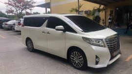 Selling Used Toyota Alphard 2018 in Las Piñas