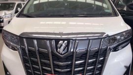 Selling New Toyota Alphard 2019 in Biñan