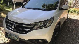 White Honda Cr-V 2013 at 30000 km for sale