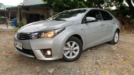 Selling Toyota Altis 2015 Manual Gasoline in Quezon City