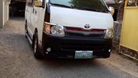Selling Toyota Hiace 2013 Manual Diesel in San Isidro