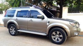Ford Everest 2013 Diesel Automatic at 69000 km for sale