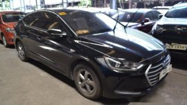 Black Hyundai Elantra 2017 at 25000 km for sale