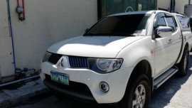 Selling 2nd Hand Mitsubishi Strada 2009 in Parañaque