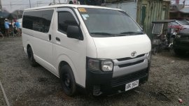 Sell 2nd Hand 2015 Toyota Hiace Manual Diesel at 37000 km in Cainta