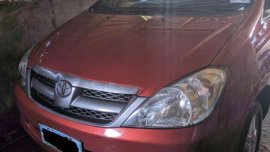 Red Toyota Innova 2008 for sale in Manual