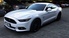 White Ford Mustang 2016 for sale in Manual