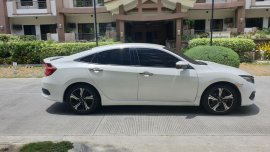 Selling White Honda Civic 2016 in Metro Manila 