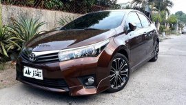 Brown Toyota Innova 2014 for sale Automatic