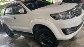 White Toyota Fortuner 2016 for sale in Manual