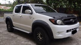 Selling 2nd Hand Toyota Hilux 2009 in Lipa