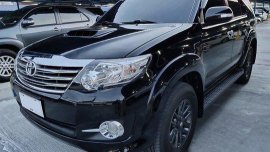 Selling Black Toyota Fortuner 2015 Automatic Diesel in Paranaque 