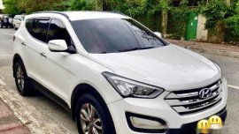 White Hyundai Santa Fe 2013 Automatic for sale 