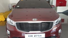 2nd Hand Kia Carnival 2017 at 15000 km for sale