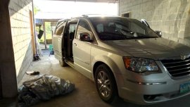 Sell 2nd Hand 2009 Chrysler Town And Country at 70000 km in Norala