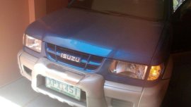 Selling 2nd Hand Isuzu Crosswind 2004 in Las Piñas