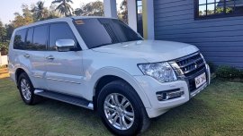 Sell 2nd Hand 2017 Mitsubishi Pajero Automatic Diesel at 15000 km 