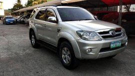 Selling Silver Toyota Fortuner 2006 Automatic Gasoline at 109896 km in Cainta