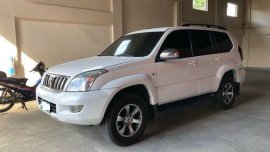 2nd Hand Toyota Land Cruiser Prado 2005 at 130000 km for sale