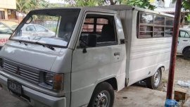 Sell 2nd Hand 1990 Mitsubishi L300 Van in Pateros