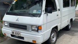 Sell 2nd Hand 2016 Mitsubishi L300 Manual Gasoline at 200000 km in Biñan