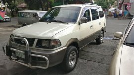 Selling 2nd Hand Toyota Revo 2001 in Quezon City