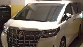 2nd Hand Toyota Alphard 2019 at 300 km for sale