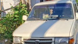 Like New Toyota Revo for sale in Bacoor