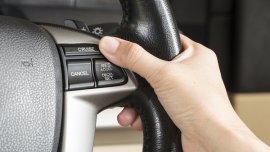 Signs of a failing cruise control and how to use it properly