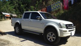 Selling 2nd Hand Isuzu D-Max 2005 at 130000 km in Consolacion