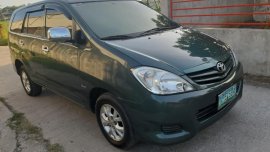 Toyota Innova 2011 Manual Diesel for sale in Rosario