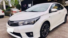 Pearl White Toyota Corolla Altis 2014 Automatic Gasoline for sale in Baguio