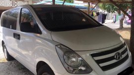 Selling 2nd Hand Hyundai Starex 2018 Van Manual Diesel at 10000 km in Lipa