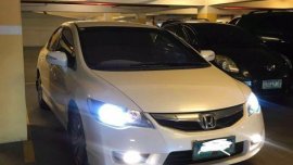Selling Pearl White Honda Civic 2009 in Pasig