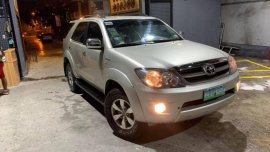 Sell 2nd Hand 2006 Toyota Fortuner Suv Automatic Gasoline at 80000 km in Quezon City