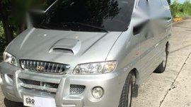 Selling Hyundai Starex 2004 Manual Diesel in Mandaue