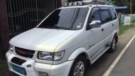 Isuzu Crosswind 2004 Automatic Diesel for sale in Quezon City
