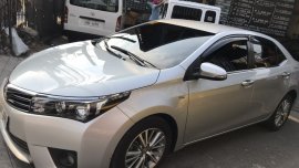 Selling 2nd Hand Toyota Corolla Altis 2013 in Makati 