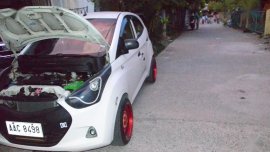 Selling Brand New Hyundai Eon 2014 in Calamba