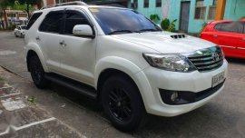 Sell Pearl White 2014 Toyota Fortuner in Caloocan