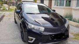 Selling 2nd Hand Toyota Corolla Altis 2015 Manual Gasoline at 80000 km in Davao City