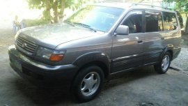 Selling 2nd Hand Toyota Revo 2000 in San Fernando