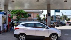 Sell Silver 2012 Hyundai Tucson in Manila