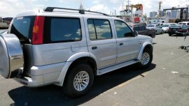 Selling 2nd Hand Ford Everest 2004 in Manila