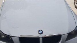 White Bmw 320I 2009 for sale Automatic