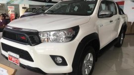 Selling Brand New Toyota Hilux 2019 Automatic Diesel in Manila